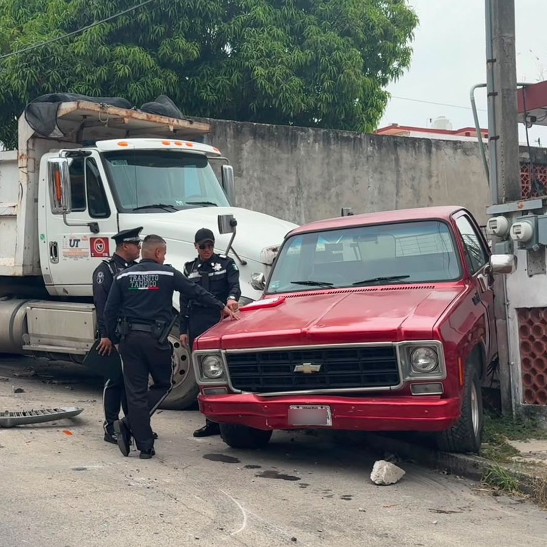Camion de Volteo Arrolla a su Propio Chofer en Tampico, Tamaulipas